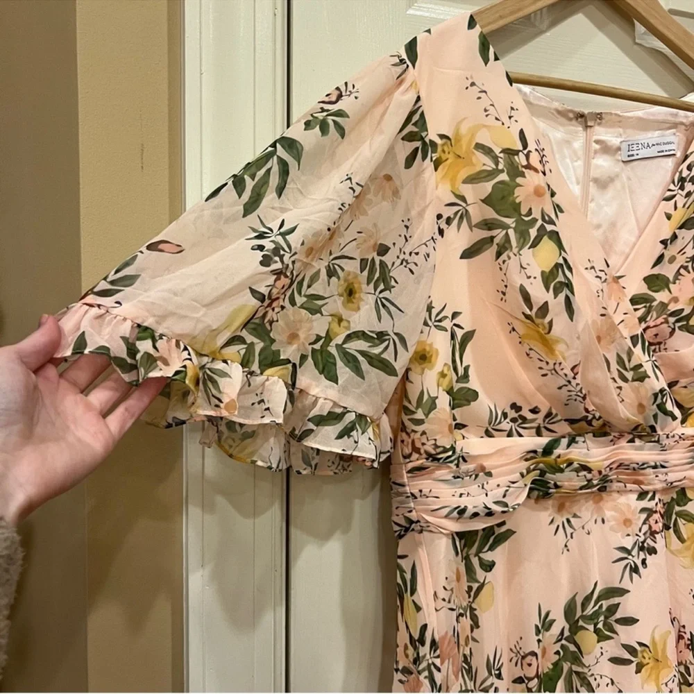 MAC DUGGAL Floral Print Chiffon A-Line Gown in Peach Multi Size US 14 NWOT
